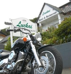 Luckai Hotel & Restaurant Inhaber Dennis Burmann Freienohl Extérieur photo